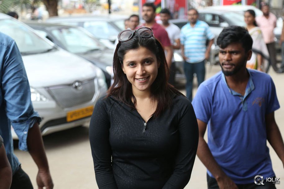 Jakkanna-Movie-Team-Visited-Hyderabad-Theaters